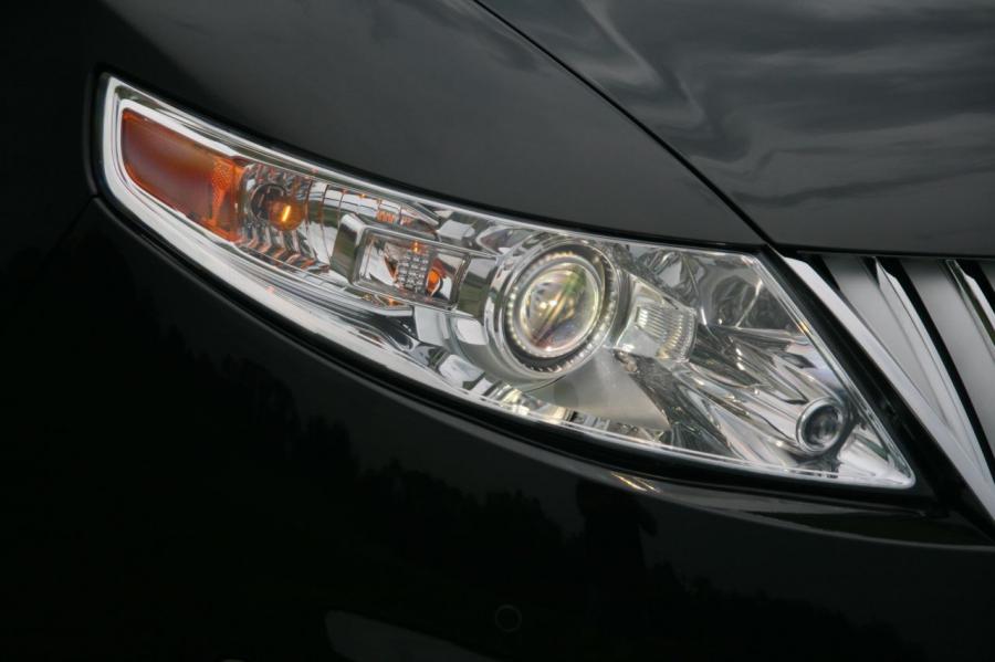  Lincoln MKS 2008 года  (фото 54 из 284)